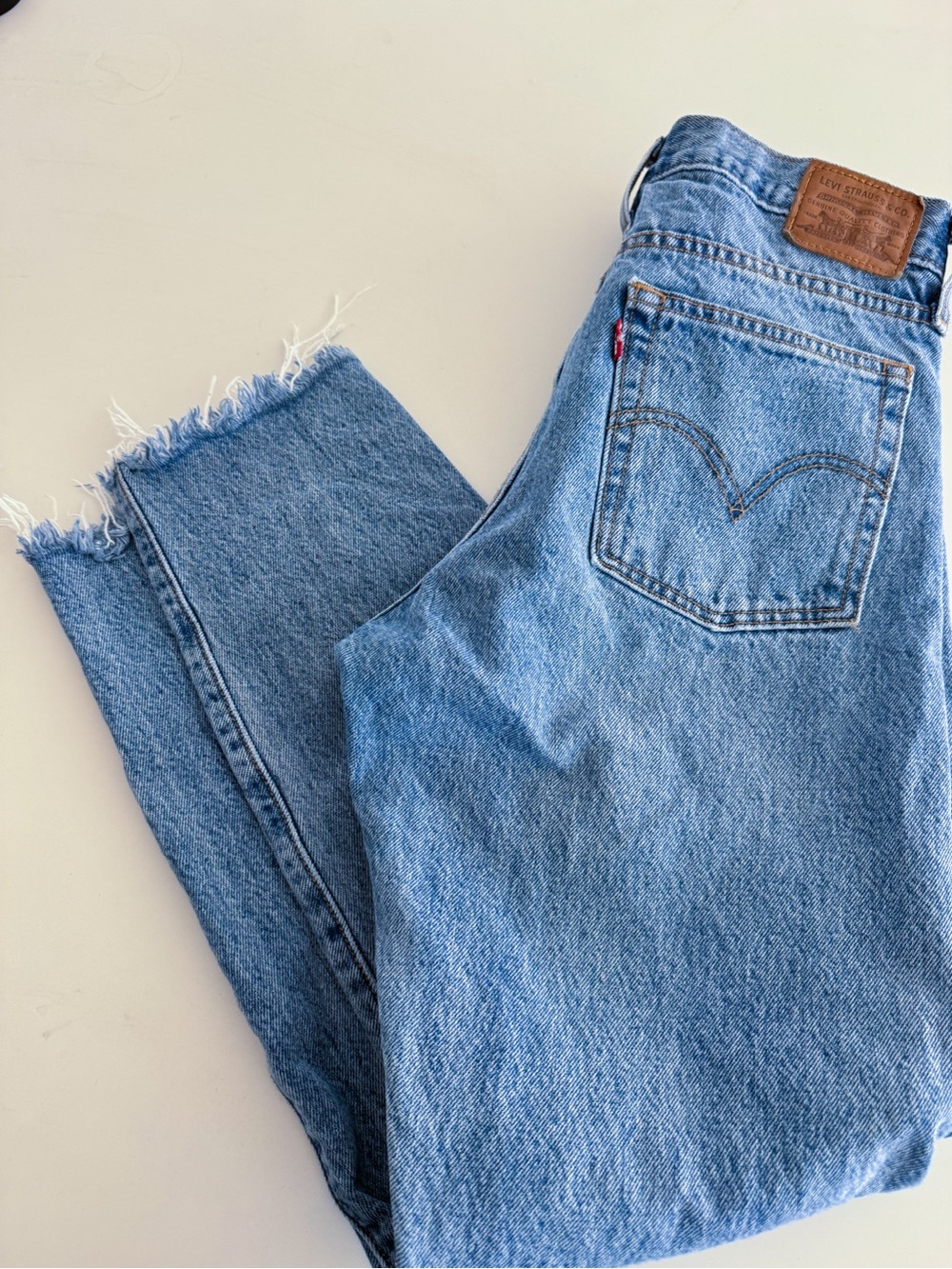 Levi's Women's wedgie Light Blue High-Rise sz 28